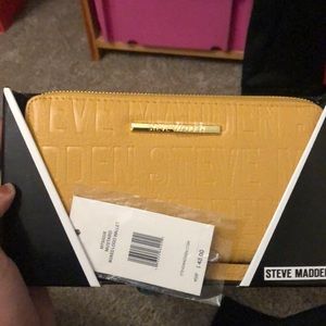 Steve Madden Wallet